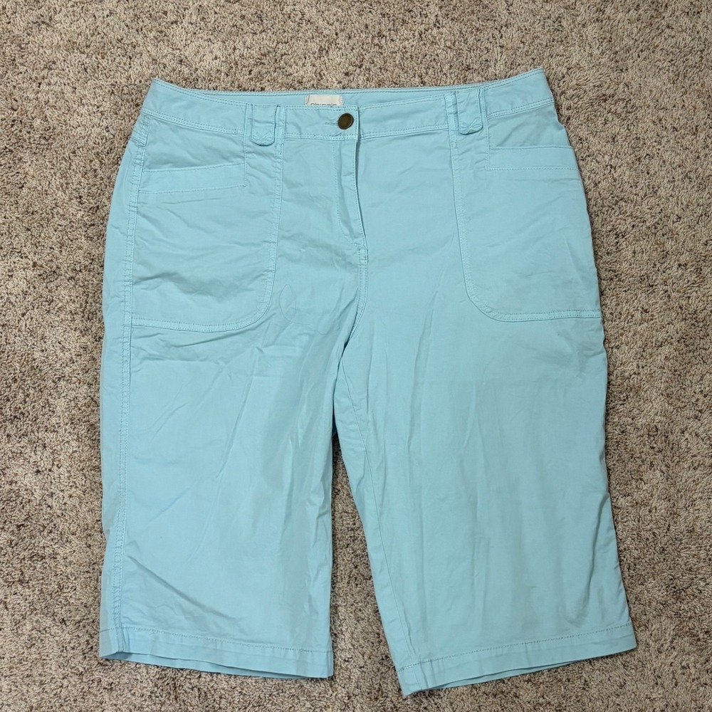 Chico's Light Blue Bermuda Walking Shorts Women's Size 2 Large Stretch Cotton‎